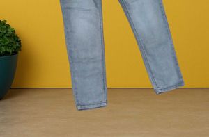 M@100 Size-32 Light Wash Denim Jeans