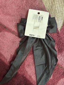 Elegant Black Bow Hair Accessory