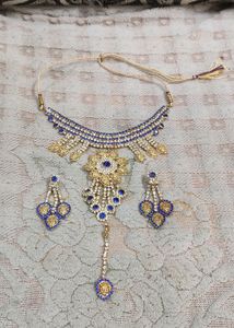 Jewellery Set With Maang Tikka