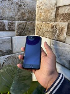 iphone Se 2 4/128Gb