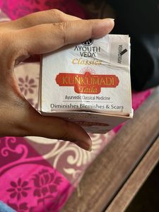 Ayouth Veda Kunkumadi