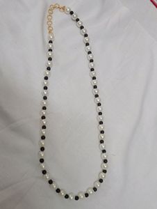 Pearl White And Black Colour Mala