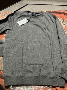 ARROW Branded L size sweat shirt