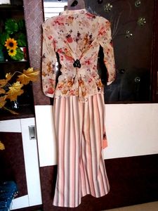 Floral Top &amp; Striped Pants Set🍂🍁