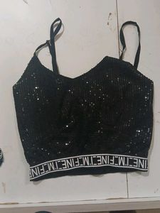 I am selling a tops and shirt