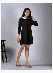 Black collor dress
