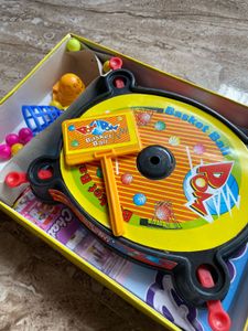 Vintage Wow Pom Basketball Game