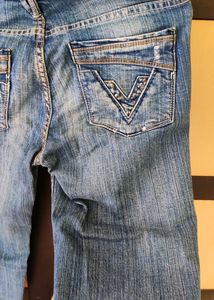 Three Quarter Jeans