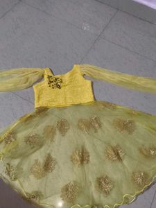 Cute Yellow Girls Clothing Set