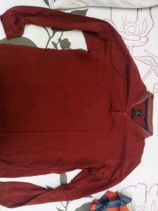 Selling Maroon Van Heusen Tshirt For Men In ₹300