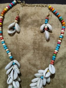 Cowrie Shell Necklace With Earings