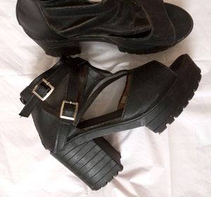 SSS Block Heels Black