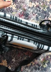 Karl Lagerfeld girl Crossbody Bag