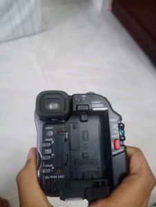 2 Cameras
