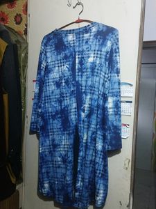 Long tie-die design blue top