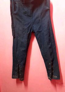 Capri Jeans (Pants)