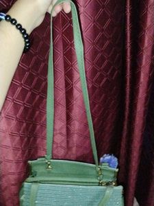 Green Hand Bag  👜
