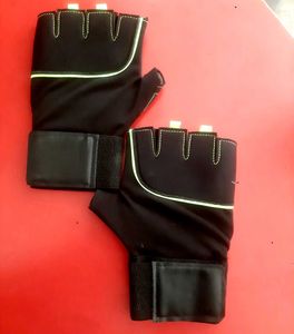 Combo Pack Of 4 Hand GLOVES