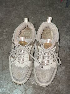 Girls Shoes 👟