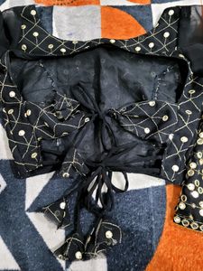 Black Heavy Blouse