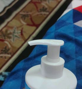 Forever Aloe Liquid Soap(473ml)