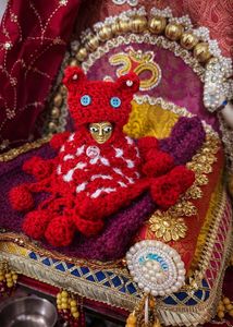 Ladoo gopal crochet Pounchoo