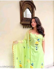 Elegant &amp; Stylish Green Kurta Sets for women