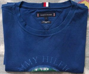 Tommy Hilfiger Graphic Tee - Blue