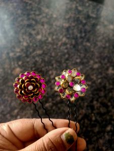 Two U Pins