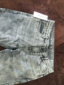 Trendy Grey Wash Denim Jeans