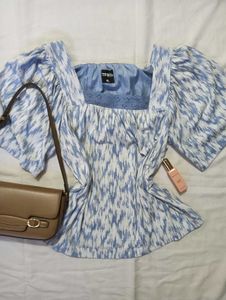 ✮⋆˙Chic Blue Patterned Top
