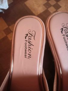 Fashionable Peach Bow Sandals