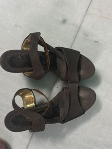 heel sandal