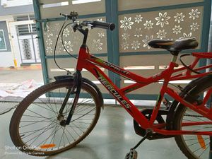 🔴Red Color Sport Cycle Free Lock