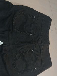 Black Comfortable Jegging Type Jeans