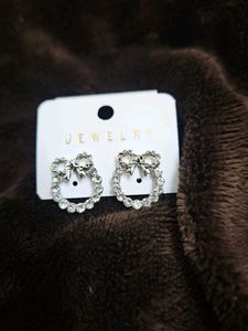 Sparkling Bow Earrings
