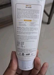 Niacinamide -vitamin C + E UV protection sunscreen