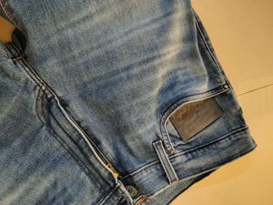 New Jeans With Tag. Available Till Sunday
