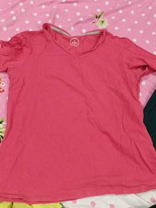 Lot of 4 Assorted Women&#39;s T-Shirts