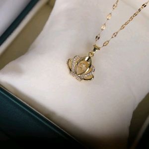 Crown Pendant Necklace