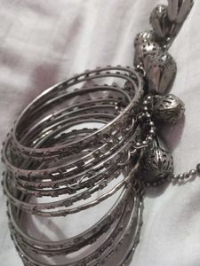 Stylish Silver Tone Bangles