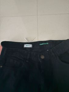 Glitchez Jeans With Tag