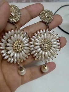 Vintage Floral Pearl Earrings