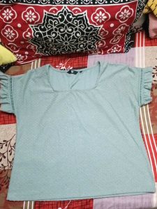 square neck top