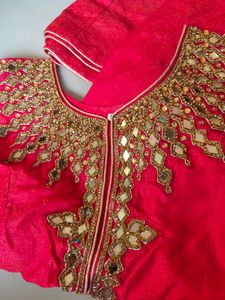 Kurta With Sleeve Nd Chunari