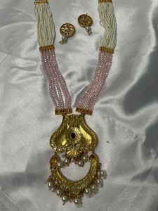 Brand new heavy Pink Beaded Necklace &amp; Earring Set