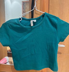 Emerald Green Ribbed Tee - Divided