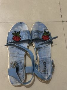 Denim Rose Sandals🌹