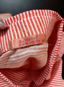 Beautiful Knotted Shirt 💗