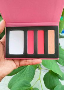 POPXO Face Pallete - Blush Higlighter And Powder